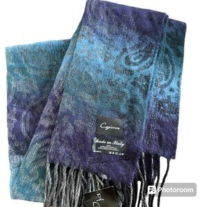 Acrylic scarf New with Tag